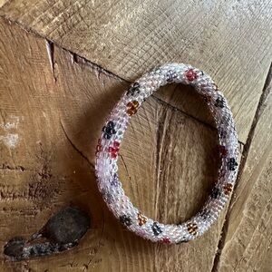 Elegant Beaded Bracelet with Multicolor Accents